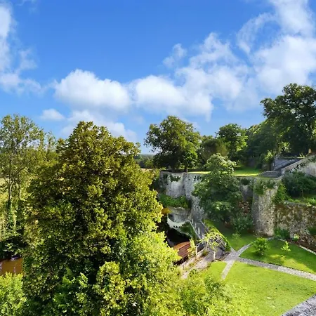 Villa La Maison De Jacquette: Luxueuse, Spacieuse! Bourdeilles